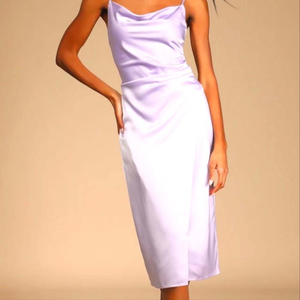 BRAND NEW Lilac midi dress with swoop neck